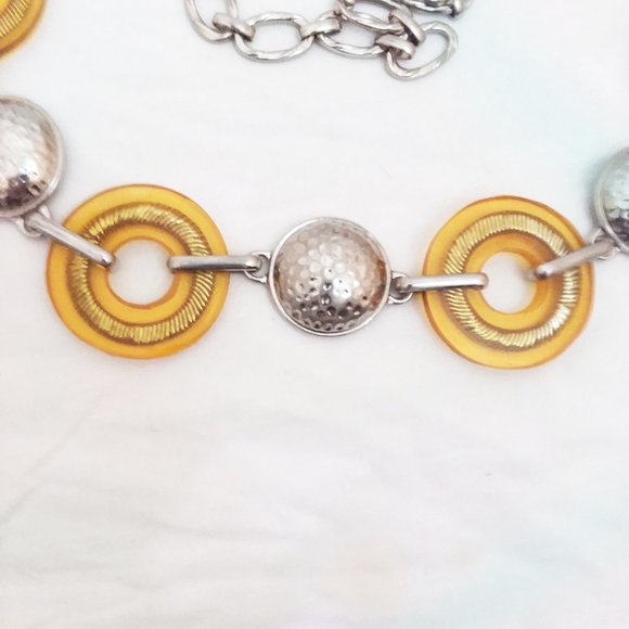 Chico’s Silver Chain Belt Amber Disc Circle Hammered Silver Cap - Picture 2 of 3